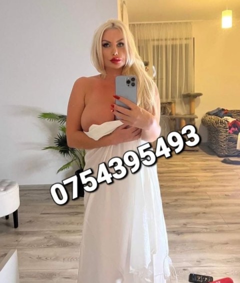 Curva in padure muie si futai | Escorte public 24 cluj