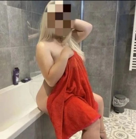 Doamne Matrimoniale – Femei Mature Lesbian