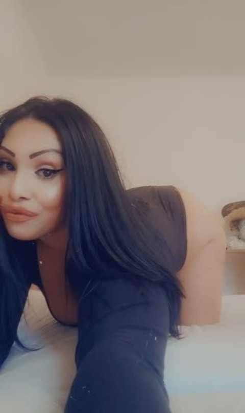 Escorte eva hot : curve negre