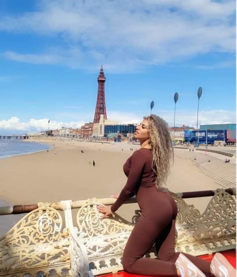 Escorte lux brasov : cupluri companie intima