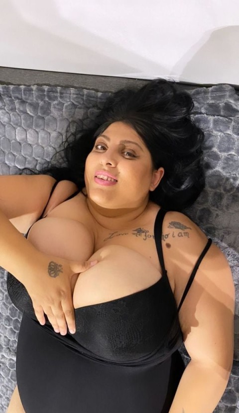 Escorte mature iasi : escorta ejaculare faciala