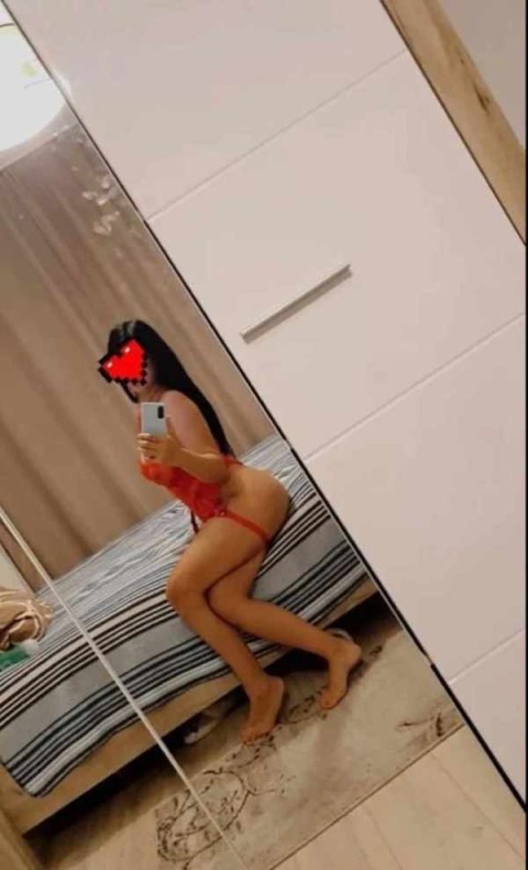 Escorte voluptoase : escorta vietnameza