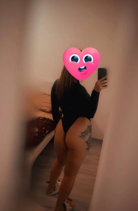 Futai cu clitoris mare | Escorte sectorul 3