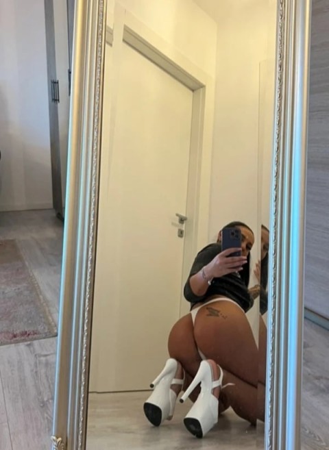 Futai cu colegele | Escorte colentina