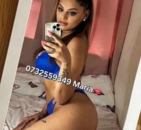 Futai in sala de cinema | Escorte lux brasov