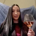 Patricia escorte : femei masturbate