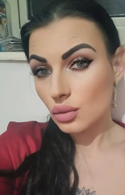 Porno cu sex in cur ~ www matrimoniale ro