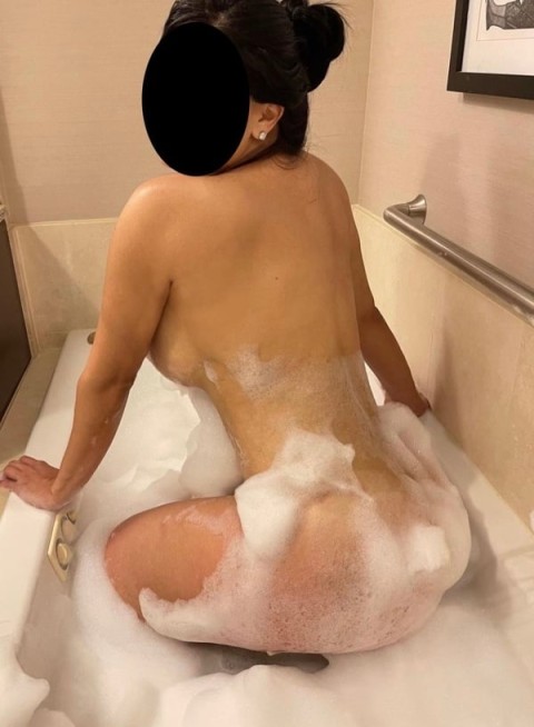 Public 24 Matrimoniale Prahova – Female Curve