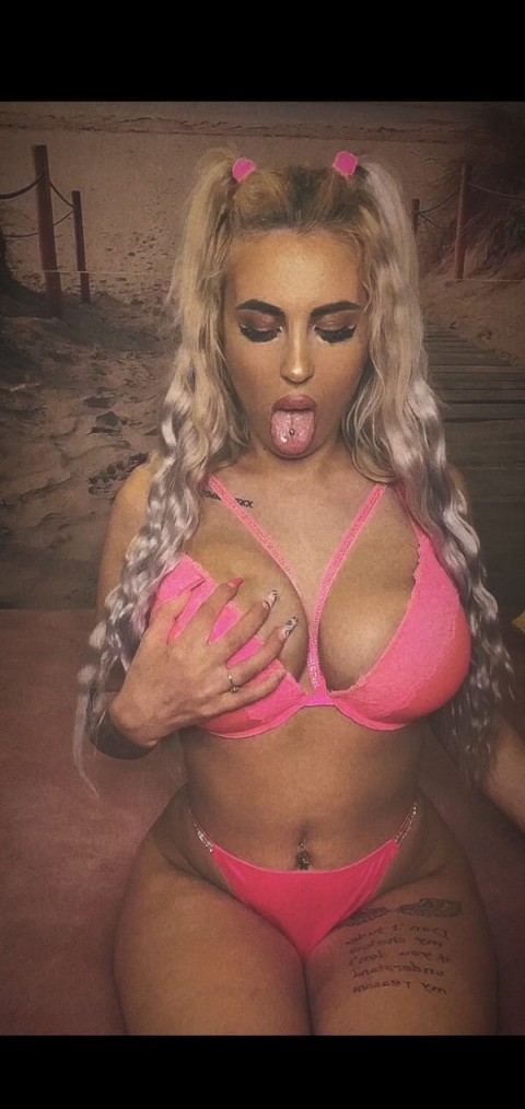 Public Matrimoniale Botosani – Escorta Bruneta